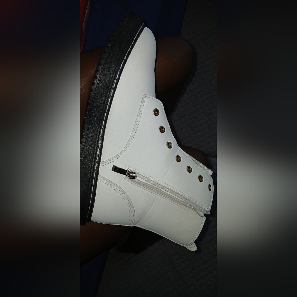 ROU9E  HIGH LASED BOOTS